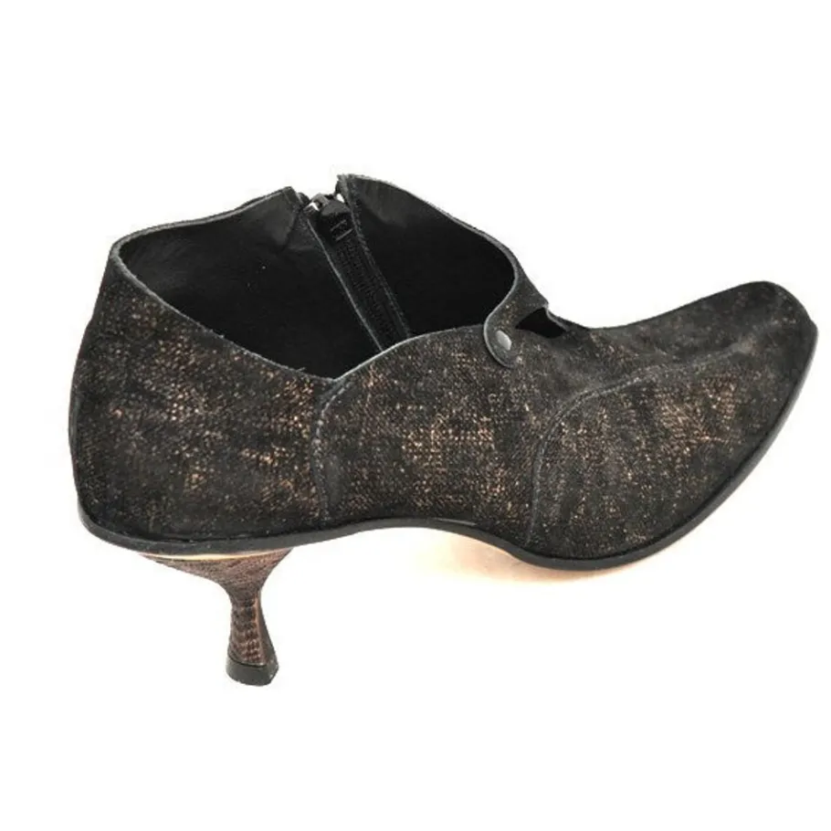 Shoes*CYDWOQ Ambient