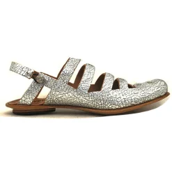Shoes*CYDWOQ Barrier