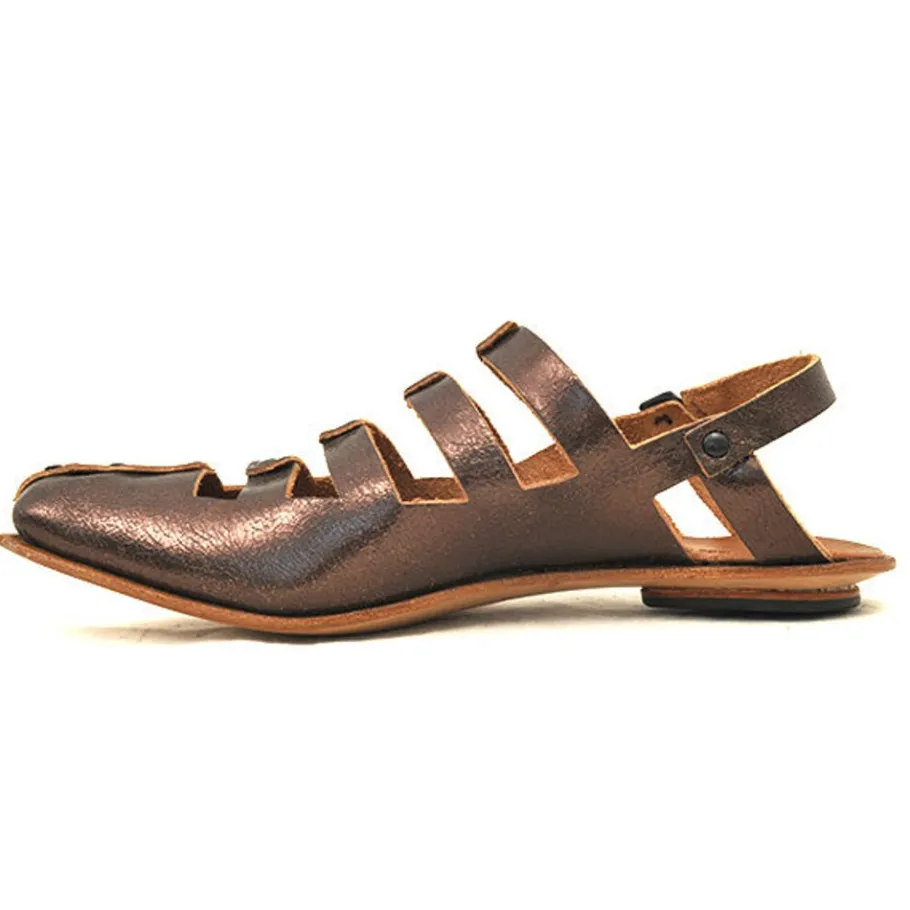 Shoes*CYDWOQ Barrier