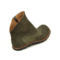 Boots*CYDWOQ Beta-V