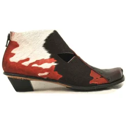 Boots*CYDWOQ Casement