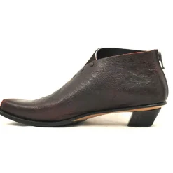 Boots*CYDWOQ Casement