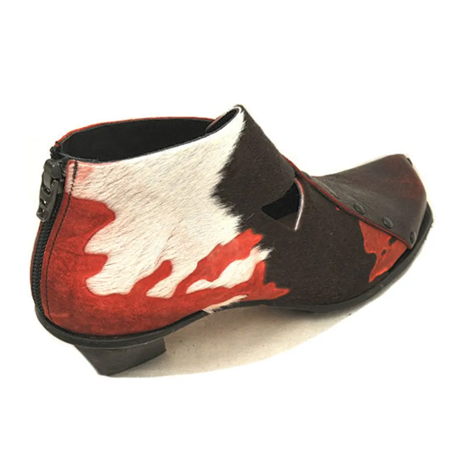 Boots*CYDWOQ Casement