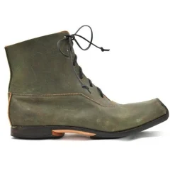 Boots*CYDWOQ Command