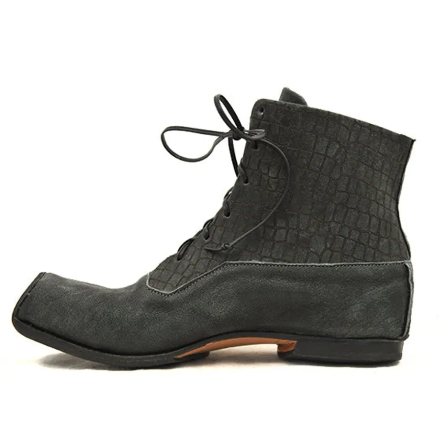 Boots*CYDWOQ Command