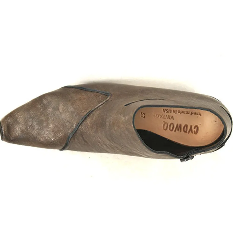 Shoes*CYDWOQ Composite