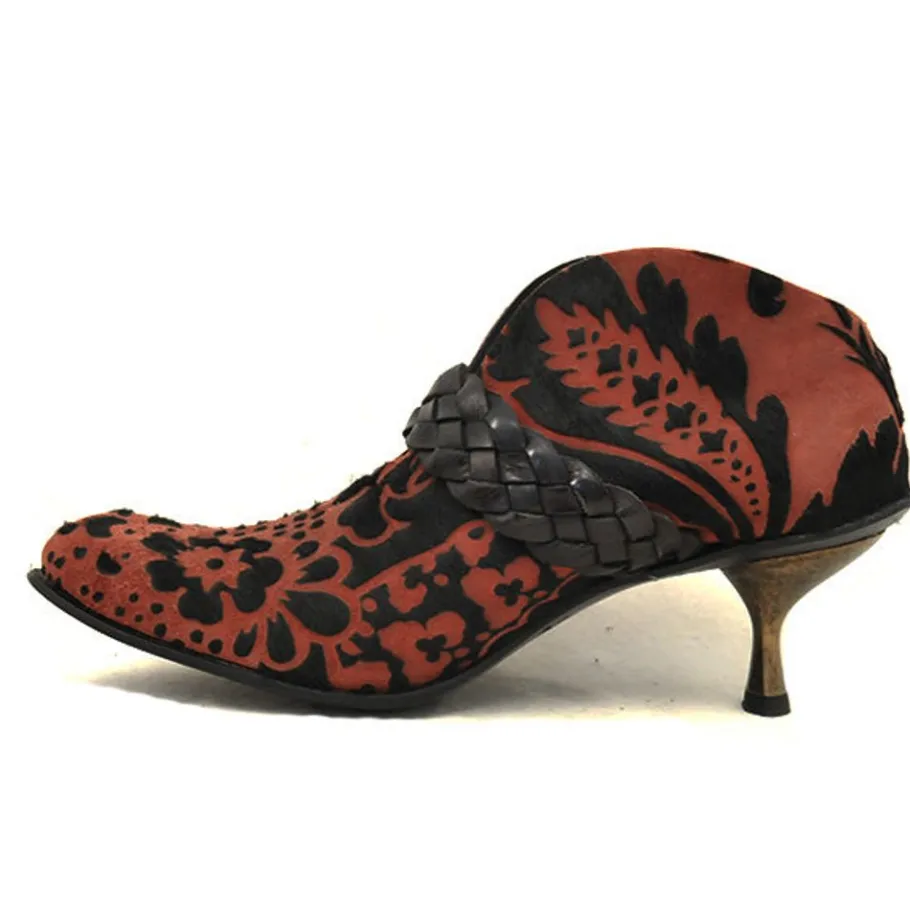 Boots*CYDWOQ Cream