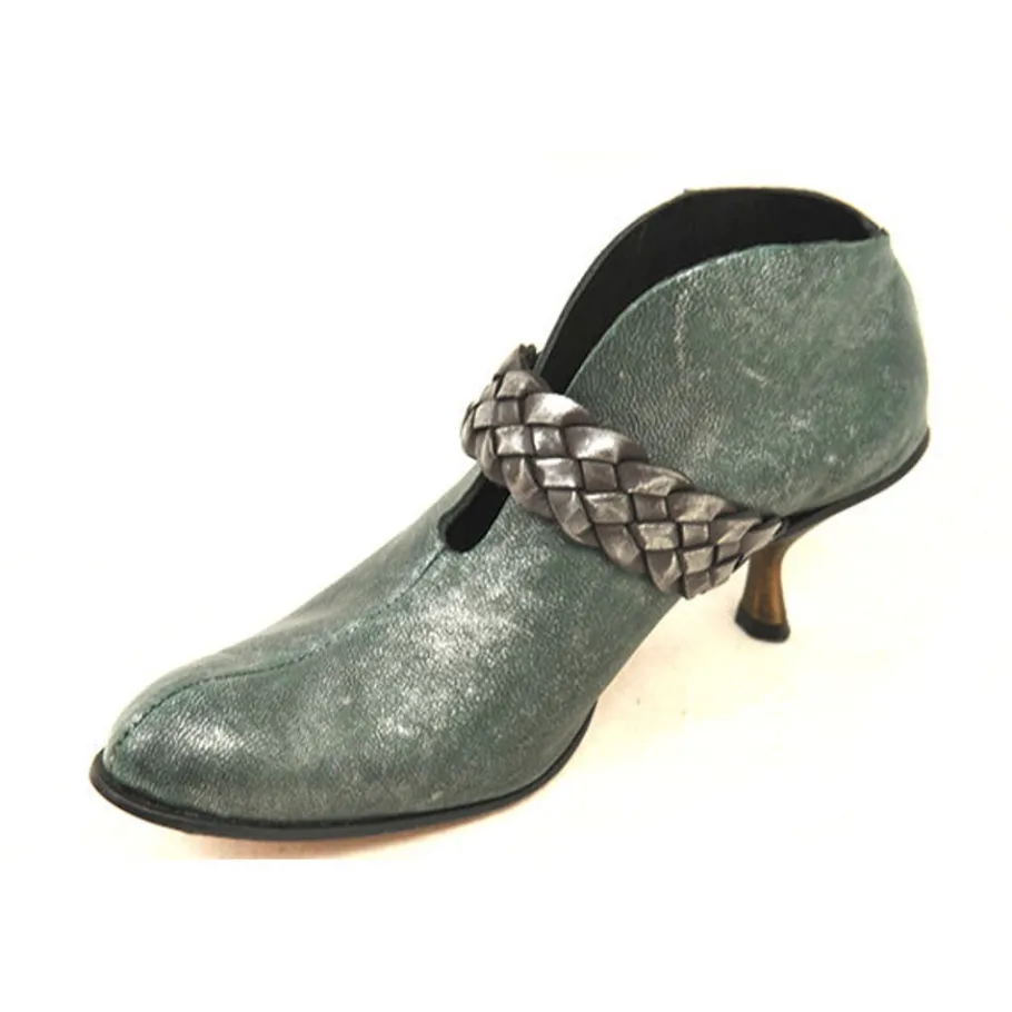 Boots*CYDWOQ Cream
