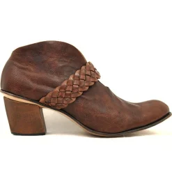 Boots*CYDWOQ Cream