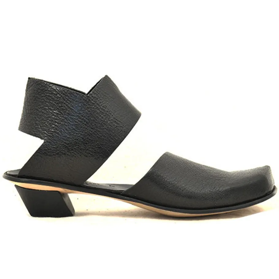 Shoes*CYDWOQ Cupola