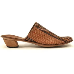 Sandals*CYDWOQ East
