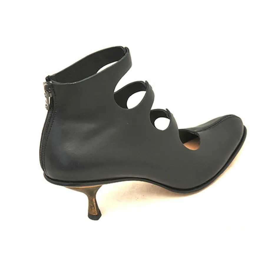 Boots*CYDWOQ Engage