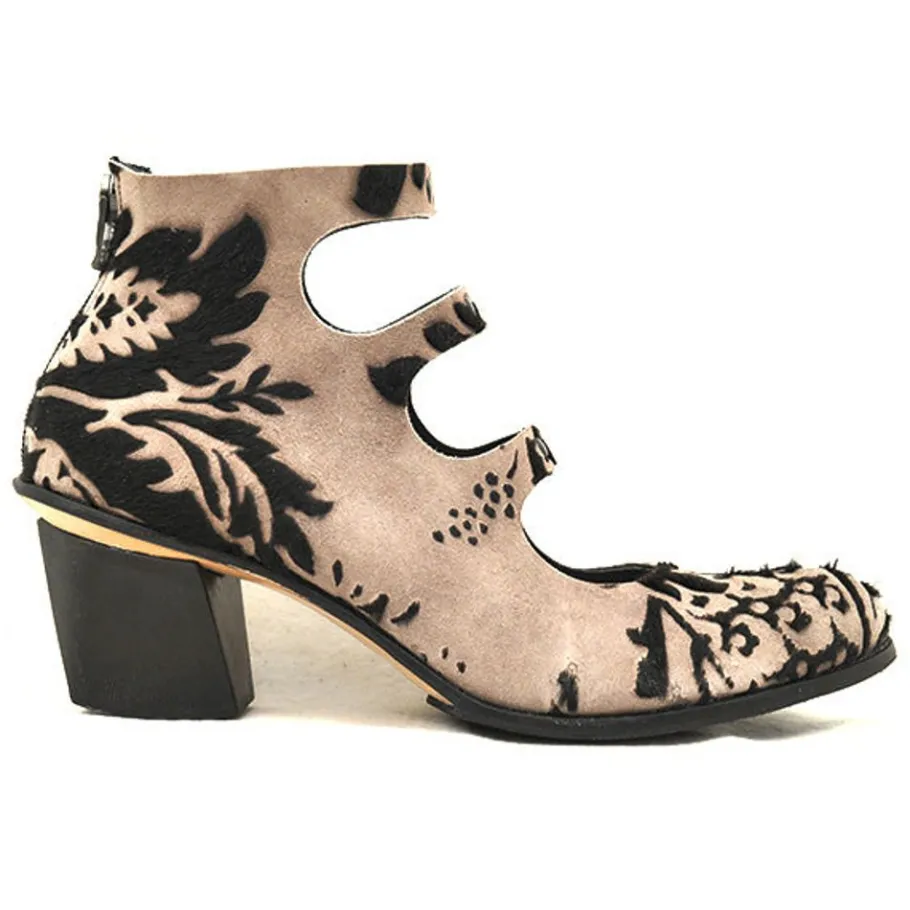 Boots*CYDWOQ Engage