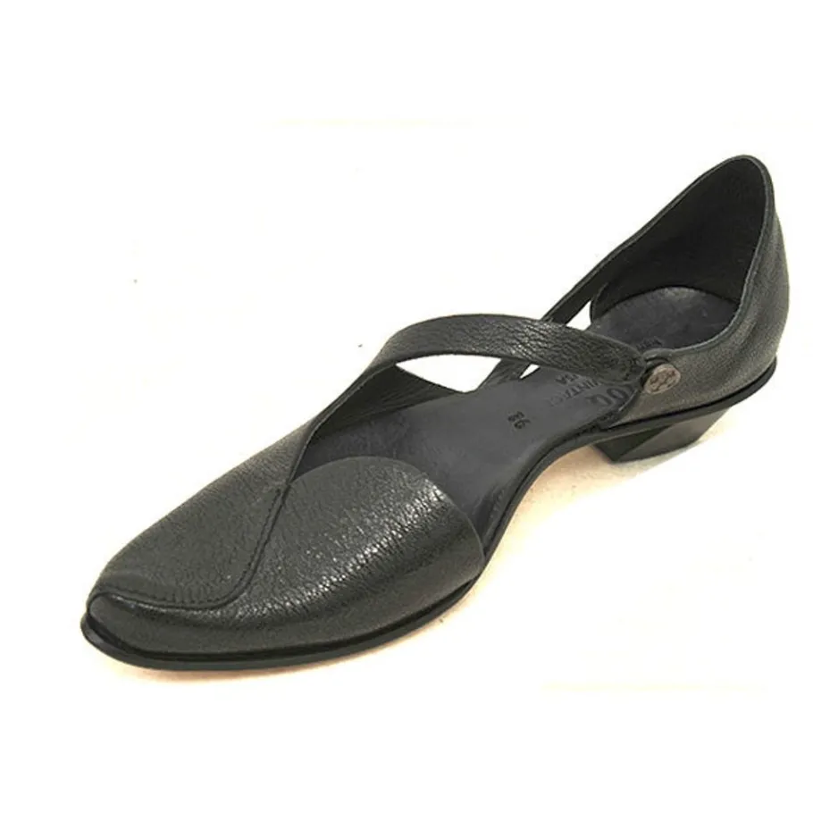 Shoes*CYDWOQ Exterior