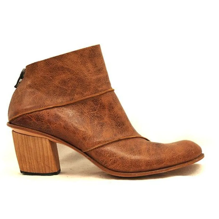 Boots*CYDWOQ Habit