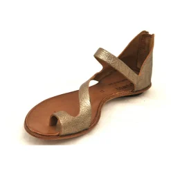 Sandals*CYDWOQ Health