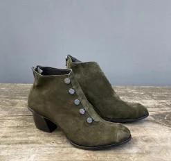 Boots*CYDWOQ Hemera
