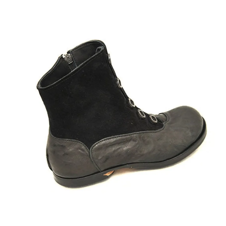 Boots*CYDWOQ Hill