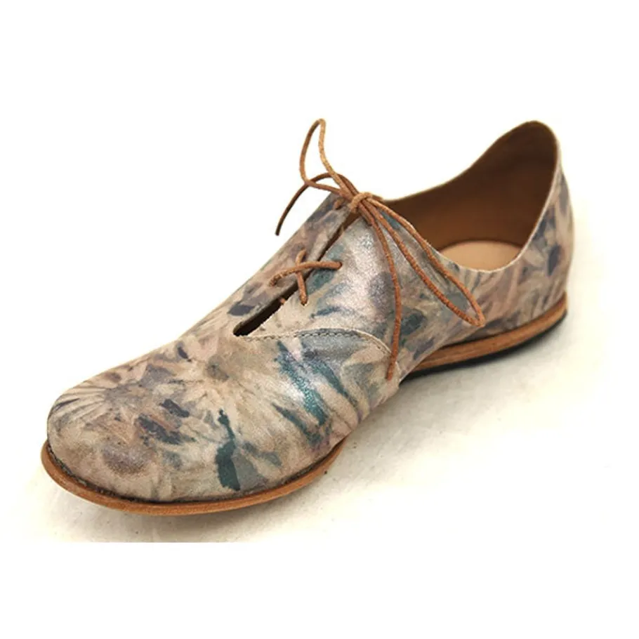 Shoes*CYDWOQ Insight
