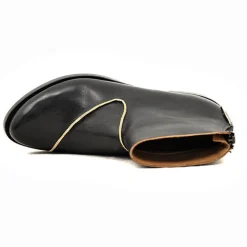 Boots*CYDWOQ Intense