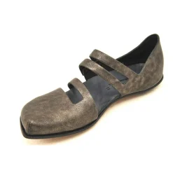 Shoes*CYDWOQ Intersect