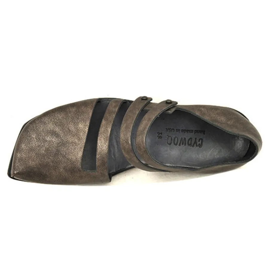 Shoes*CYDWOQ Intersect