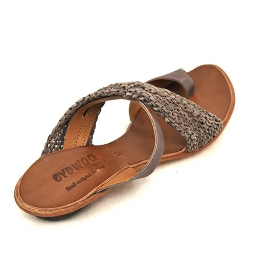 Sandals*CYDWOQ Kiosk