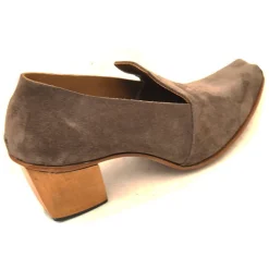 Shoes*CYDWOQ Literary