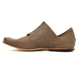 Shoes*CYDWOQ Logic