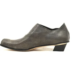 Shoes*CYDWOQ Office