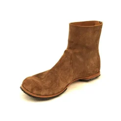 Boots*CYDWOQ Outland