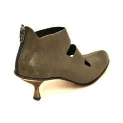 Shoes*CYDWOQ Paradox