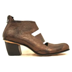 Shoes*CYDWOQ Paradox