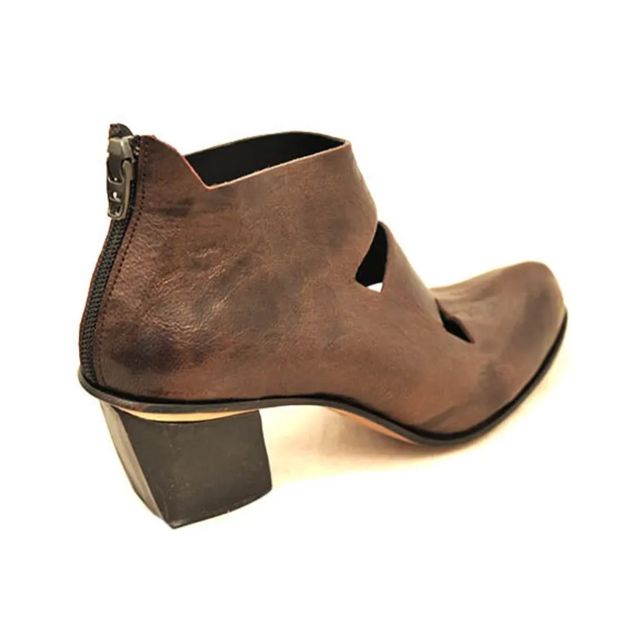 Shoes*CYDWOQ Paradox