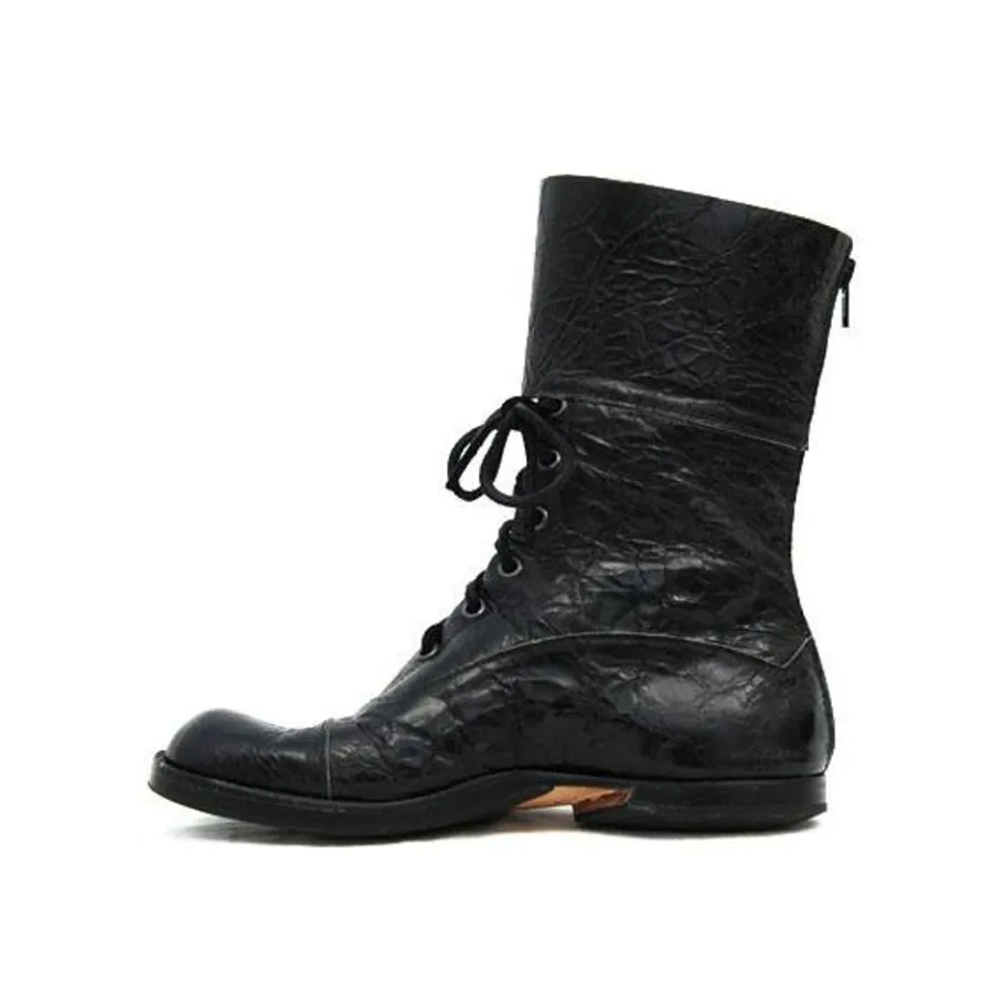 Boots*CYDWOQ Pilot