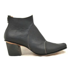Boots*CYDWOQ Powder
