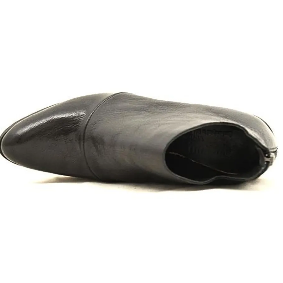 Boots*CYDWOQ Protest