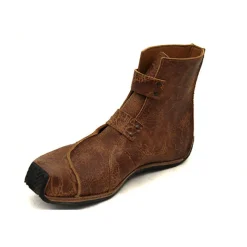Boots*CYDWOQ Runway