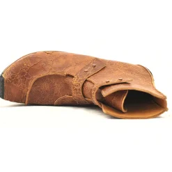Boots*CYDWOQ Runway