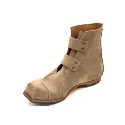 Boots*CYDWOQ Runway-W