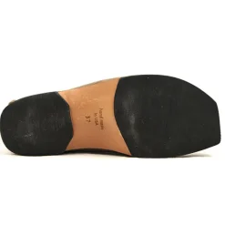 Boots*CYDWOQ Runway-W