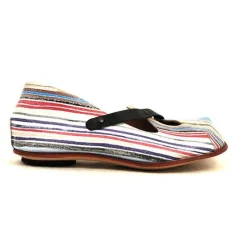 Shoes*CYDWOQ Signal