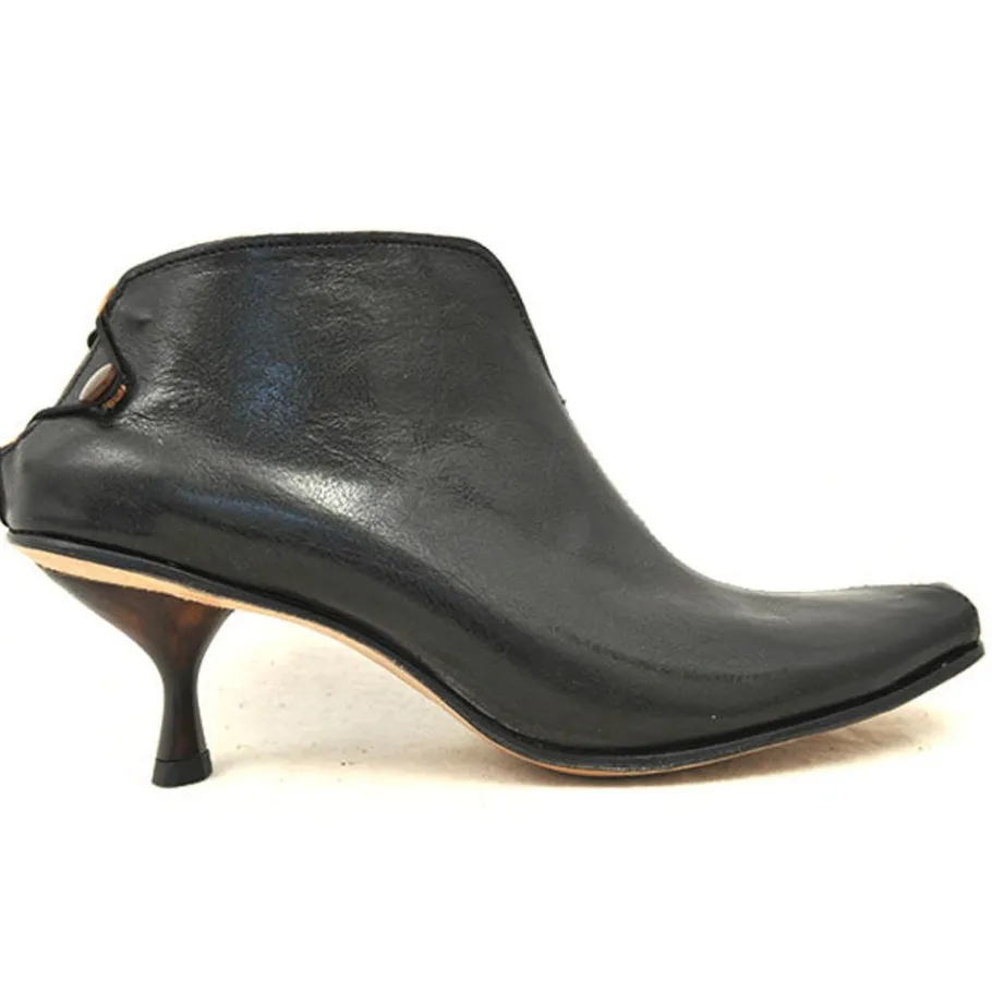 Boots*CYDWOQ Skate
