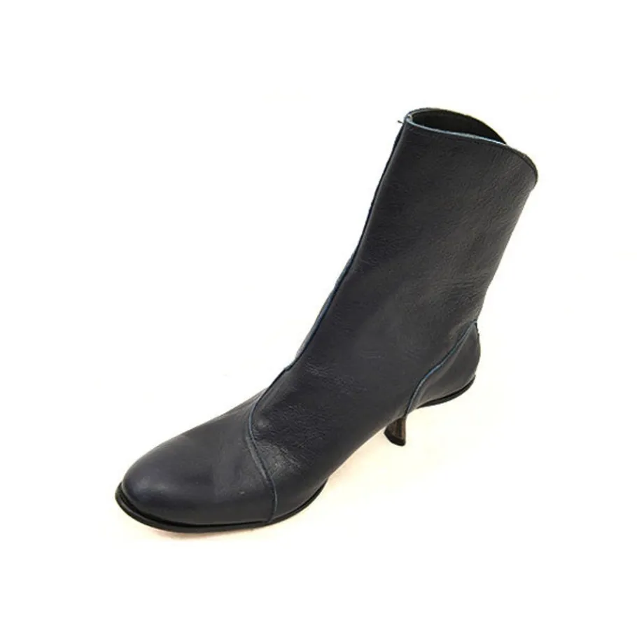 Boots*CYDWOQ Tango