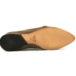 Shoes*CYDWOQ Terminal