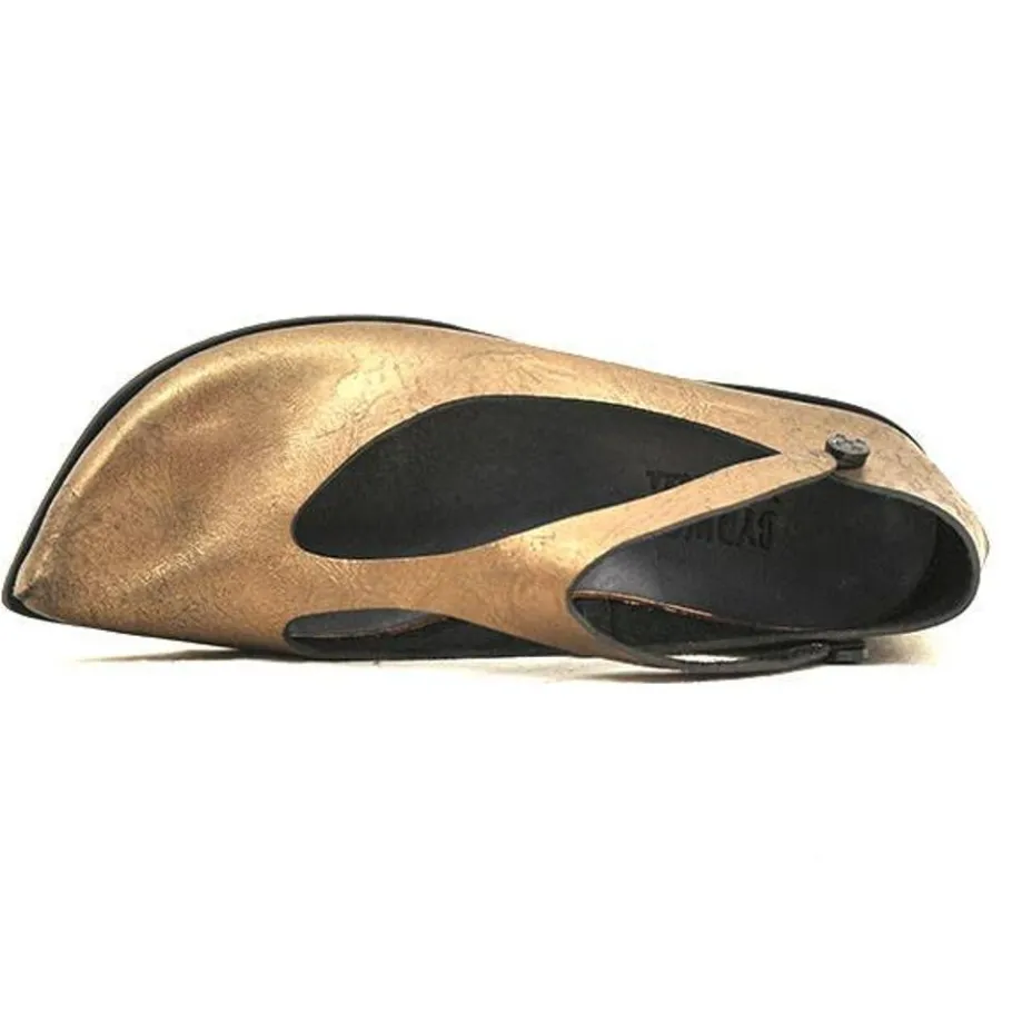 Shoes*CYDWOQ Tree
