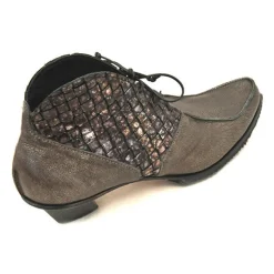 Boots*CYDWOQ Tribal