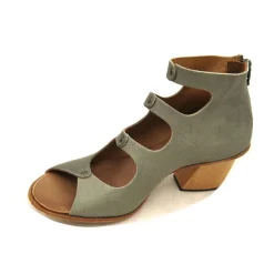 Boots*CYDWOQ Unite