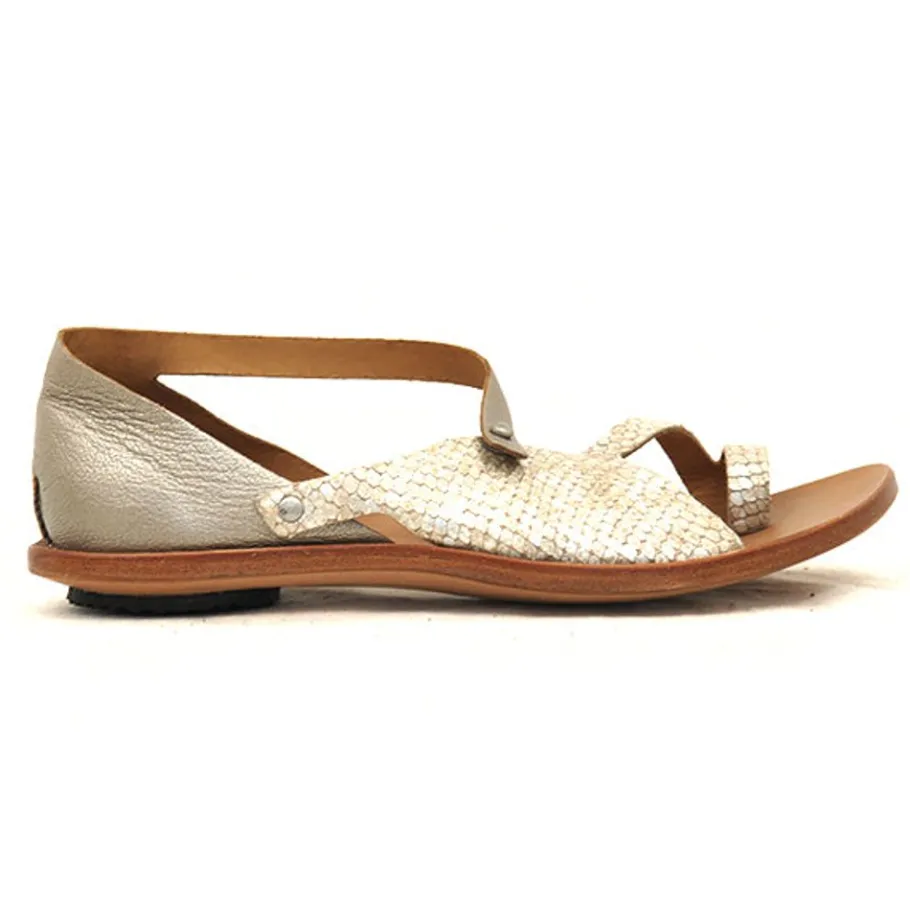 Sandals*CYDWOQ Voter
